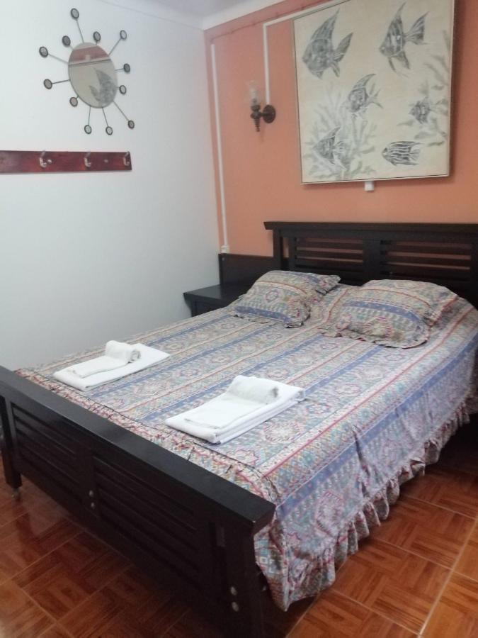 Lagos Central Hostel エクステリア 写真