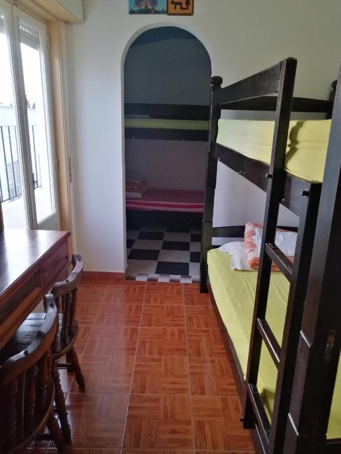 Lagos Central Hostel エクステリア 写真