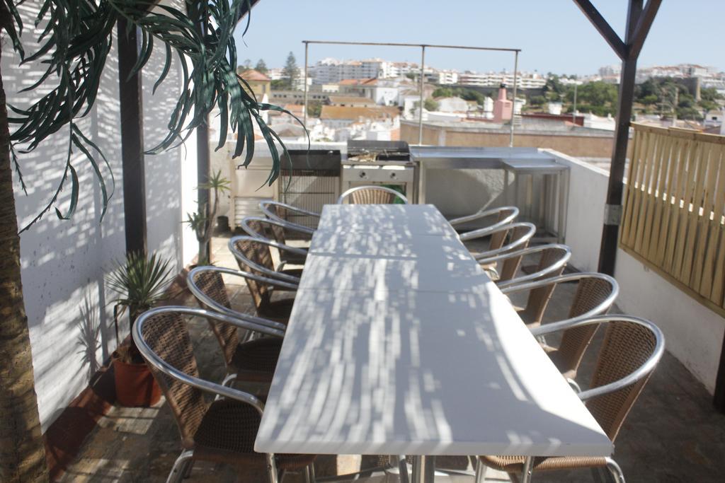 Lagos Central Hostel エクステリア 写真